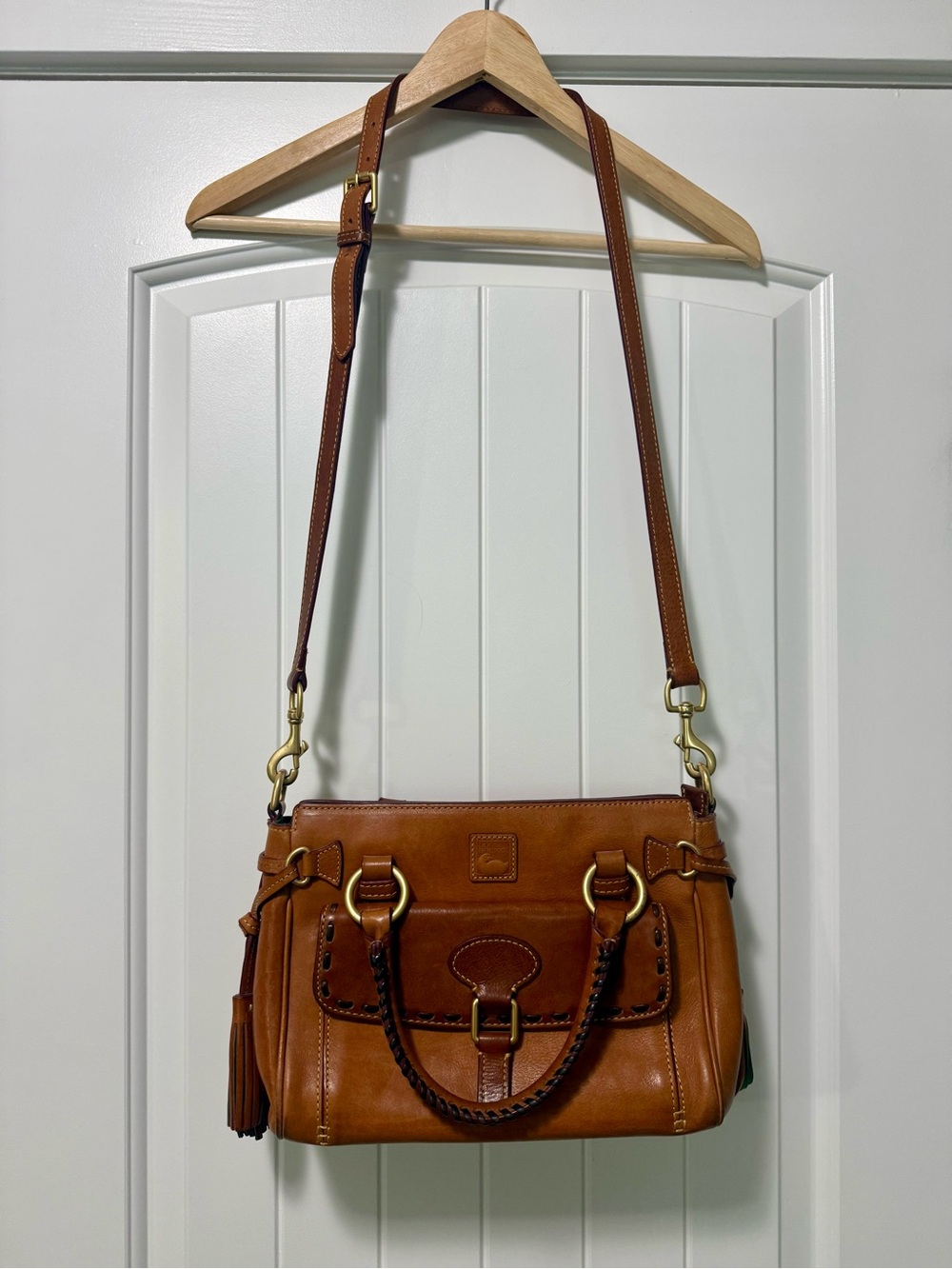 Dooney & Bourke Florentine Medium Pocket Satchel Crossbody - Picture 2 of 8